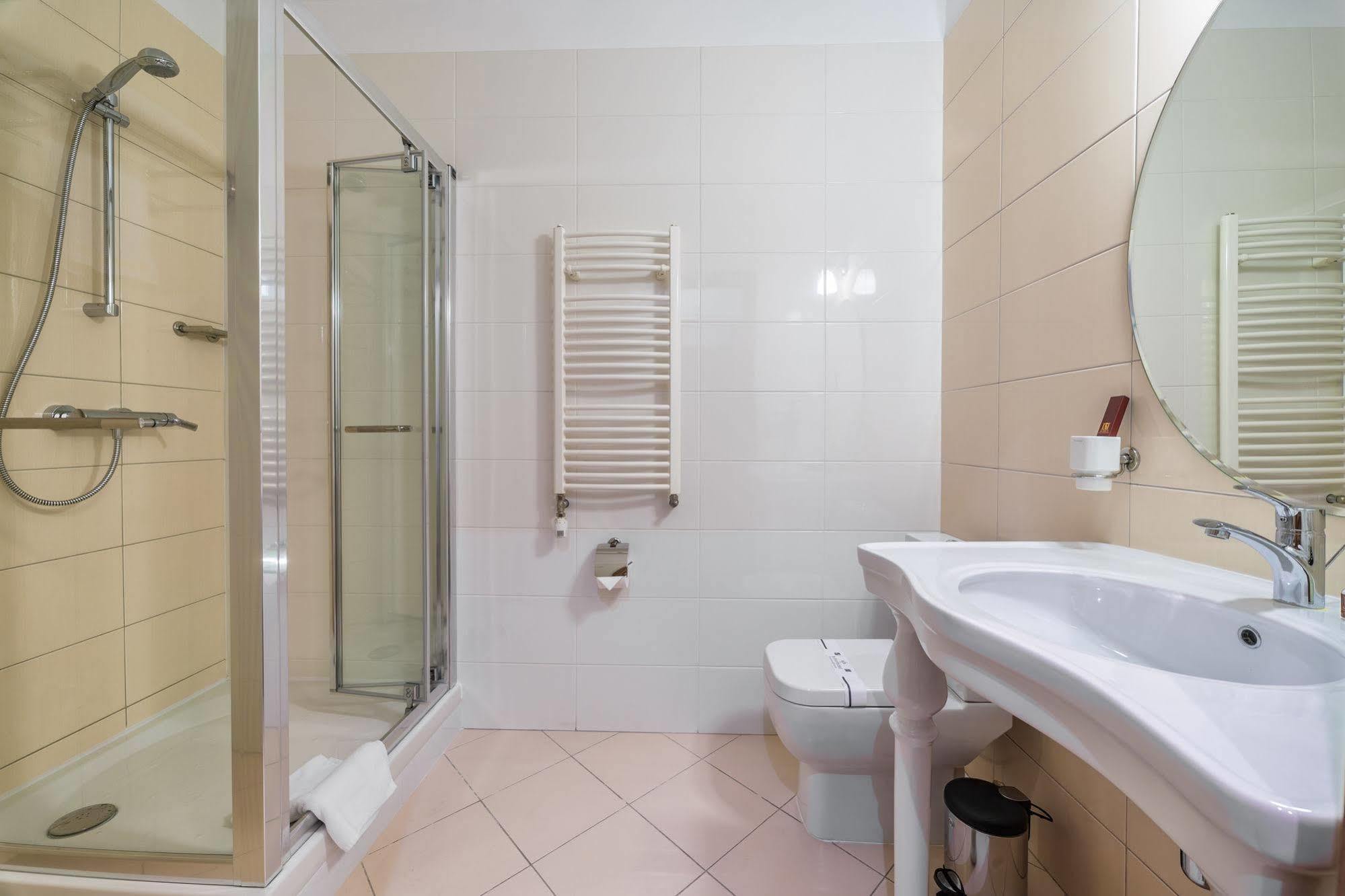 Alarus Luxe Hotel Odessa Zewnętrze zdjęcie