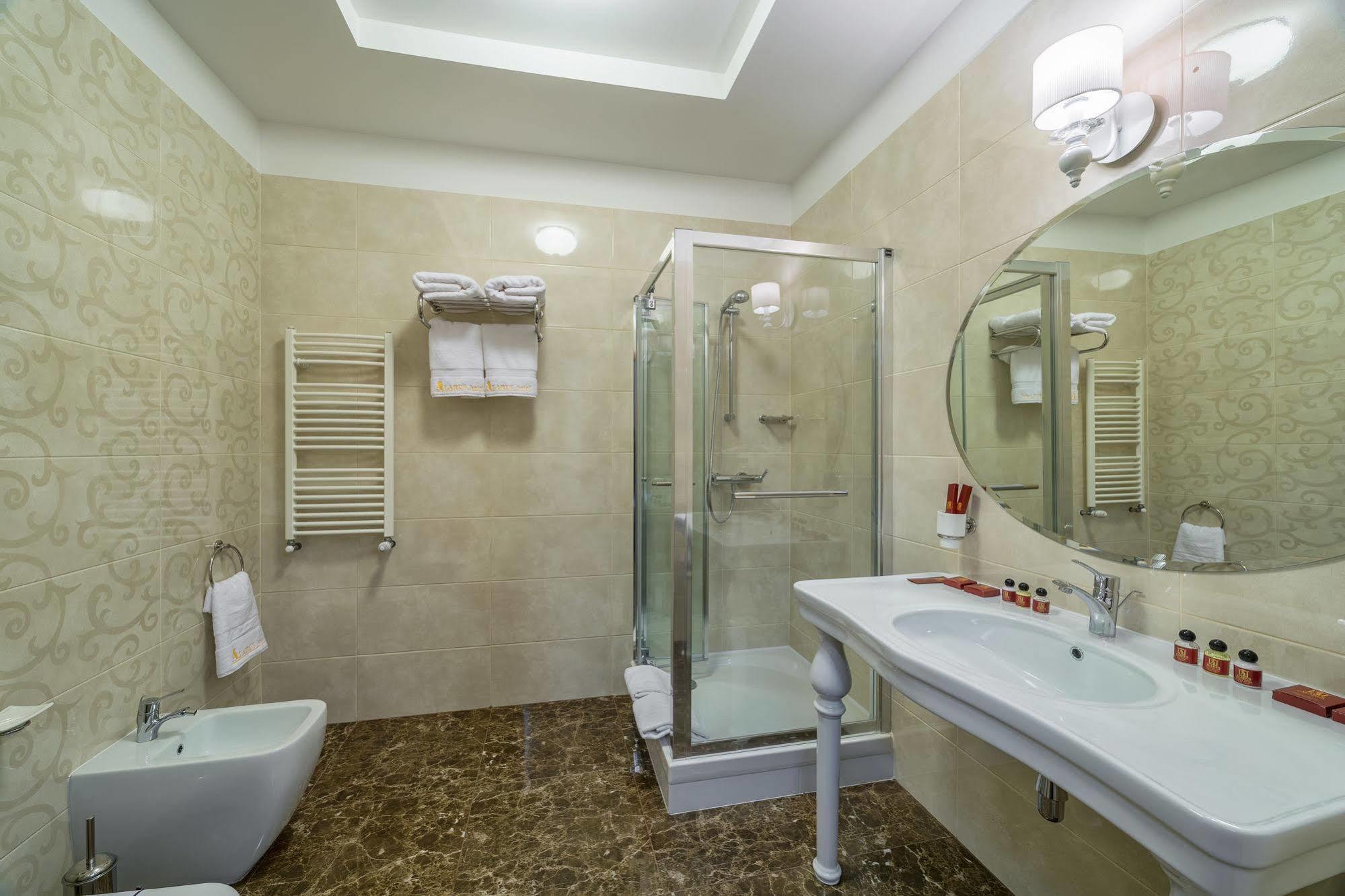 Alarus Luxe Hotel Odessa Zewnętrze zdjęcie