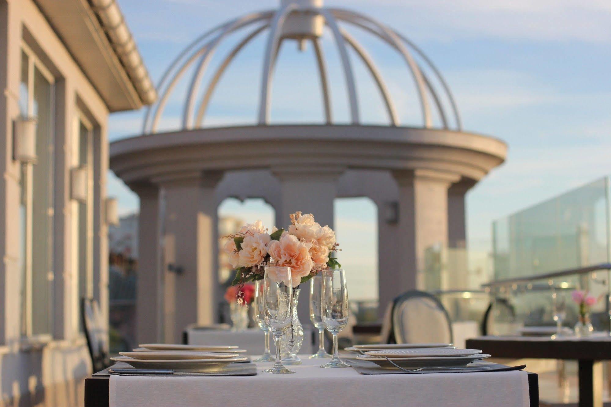 Alarus Luxe Hotel Odessa Zewnętrze zdjęcie